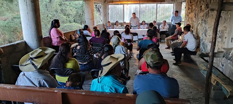 Visitamos la comunidad El Puerto