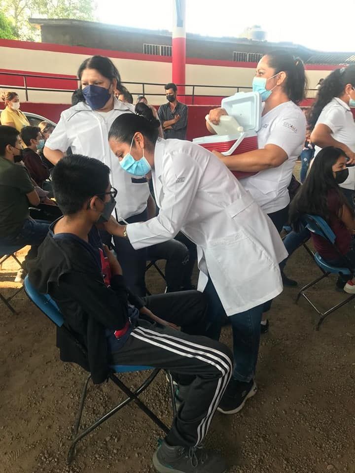 Campaña de vacunación contra COVID-19