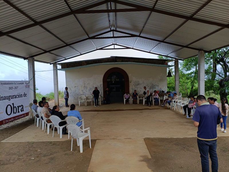 ENTREGA DE TECHUMBRE EN LA COMUNIDAD DE LOS TIMBRES.