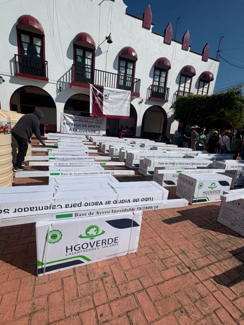ENTREGA DE APOYOS DE MEJORAMIENTO A LA VIVIENDA.